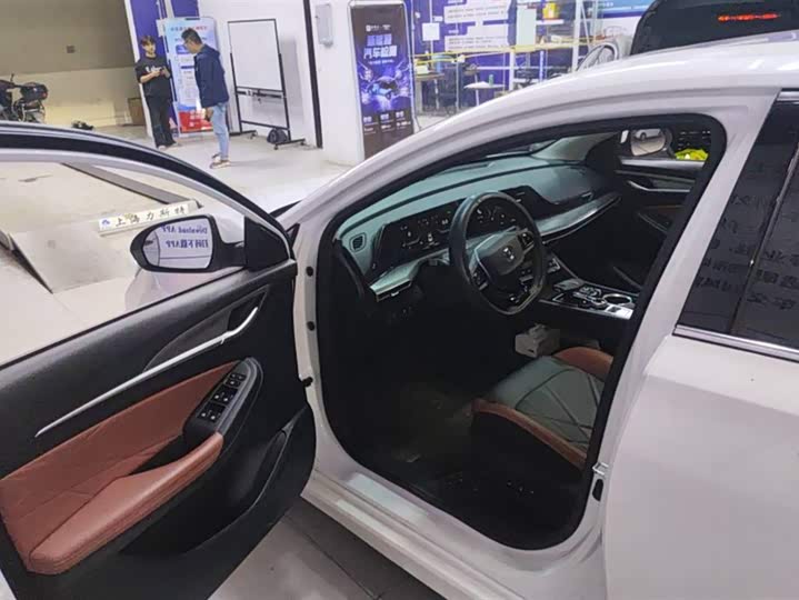 Фото 9 - Changan Eado Plus