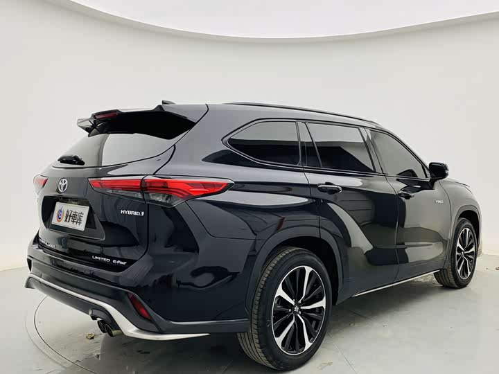 Фото 5 - Toyota Crown Kluger