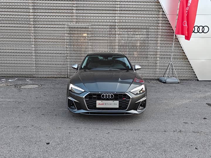 Фото 2 - Audi A5