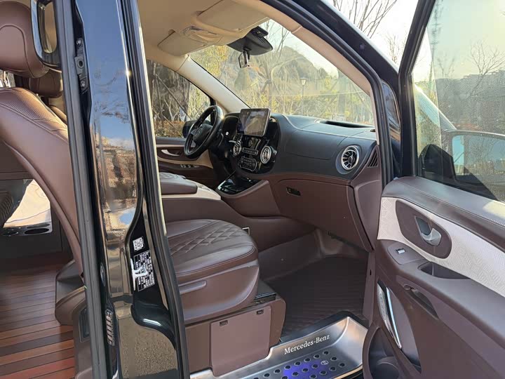 Фото 8 - Mercedes-Benz Vito