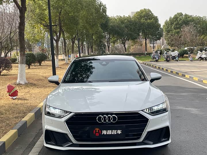 Фото 2 - Audi A7