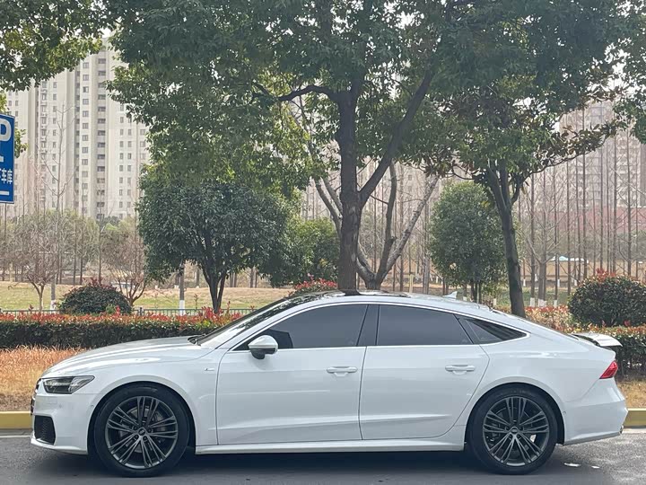 Фото 3 - Audi A7