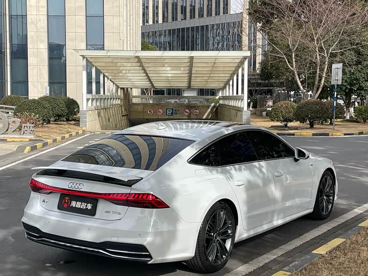 Фото 6 - Audi A7