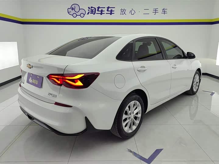 Фото 3 - Chevrolet Monza