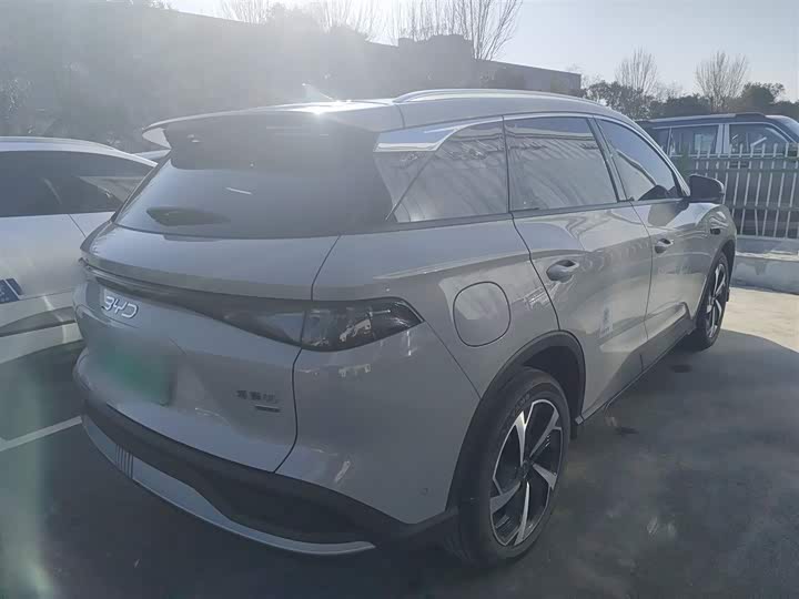 Фото 7 - BYD Sea Lion 05 DM-i Hybrid