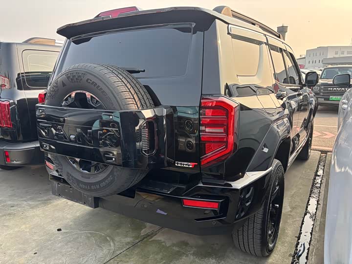 Фото 5 - Tank 400 Hybrid