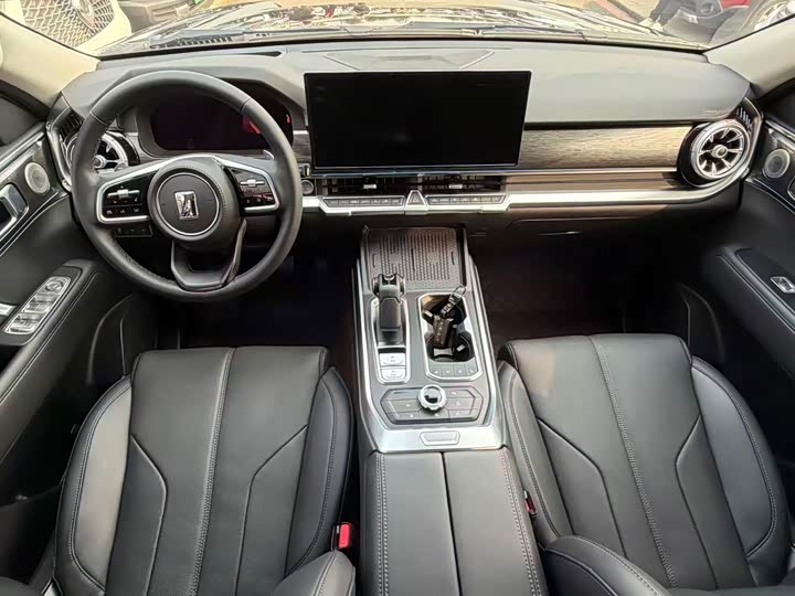 Фото 8 - Tank 400 Hybrid