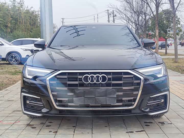 Фото 2 - Audi A6L