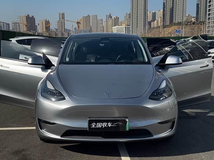 Фото 2 - Tesla Model Y