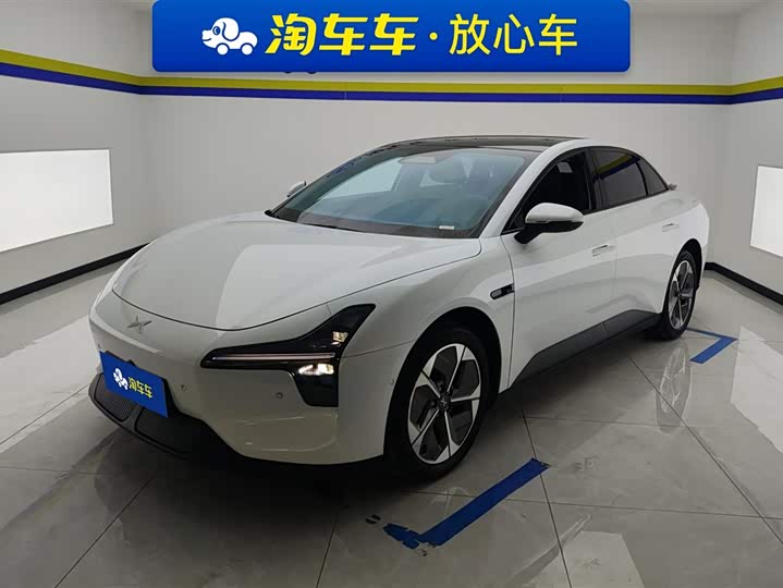 Фото 1 - XPeng Mona M03