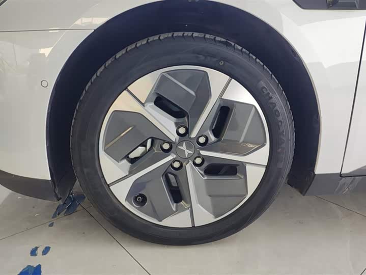 Фото 6 - XPeng Mona M03