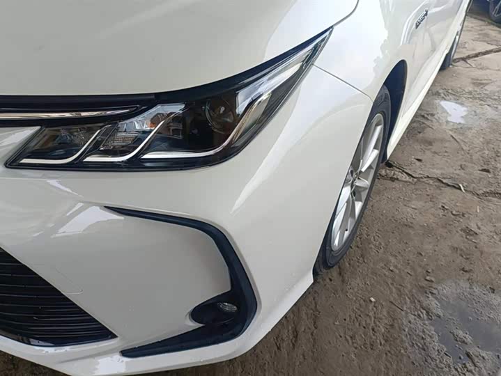 Фото 5 - Toyota Corolla