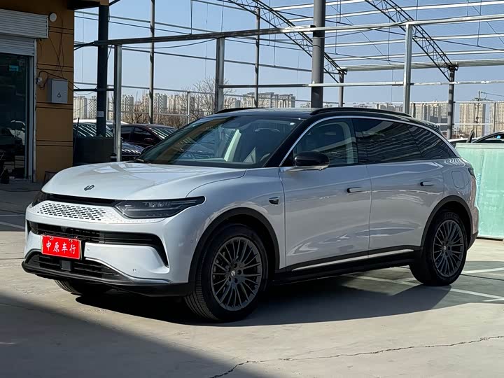 Фото 1 - Leapmotor C11