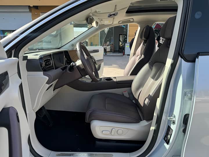 Фото 5 - Leapmotor C11