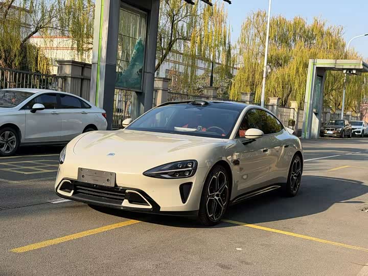 Фото 1 - Xiaomi SU7