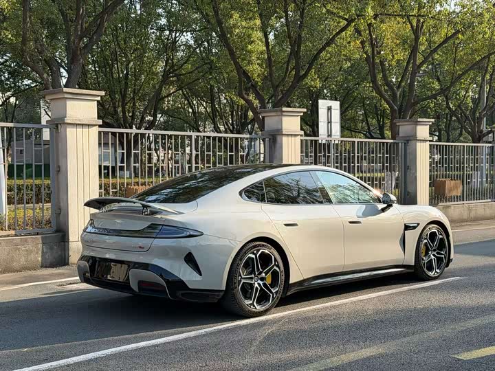 Фото 4 - Xiaomi SU7