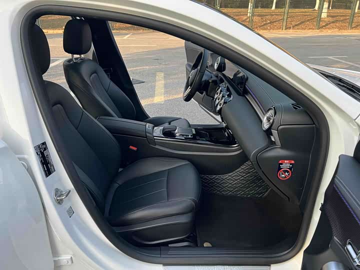 Фото 9 - Mercedes-Benz A-Class