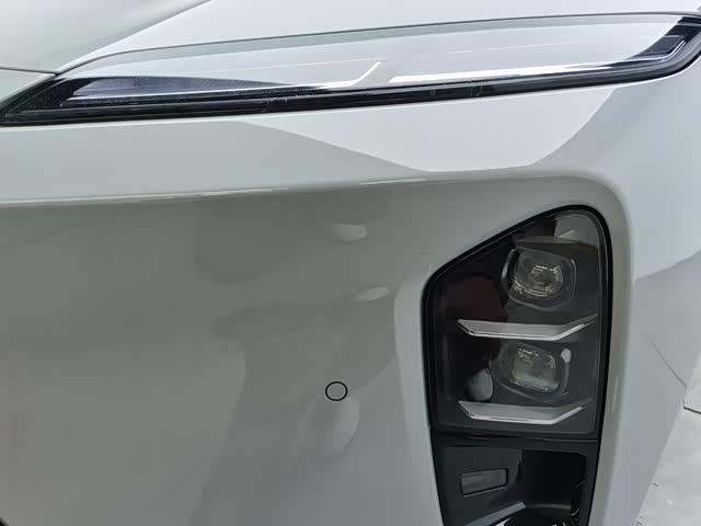 Фото 4 - Nio ET5T