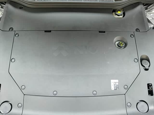 Фото 5 - Nio ET5T