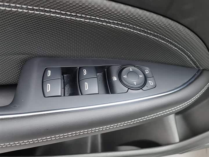 Фото 9 - Buick Regal