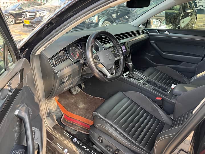 Фото 4 - Volkswagen Magotan