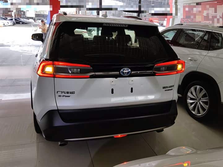 Фото 6 - Toyota Wildlander