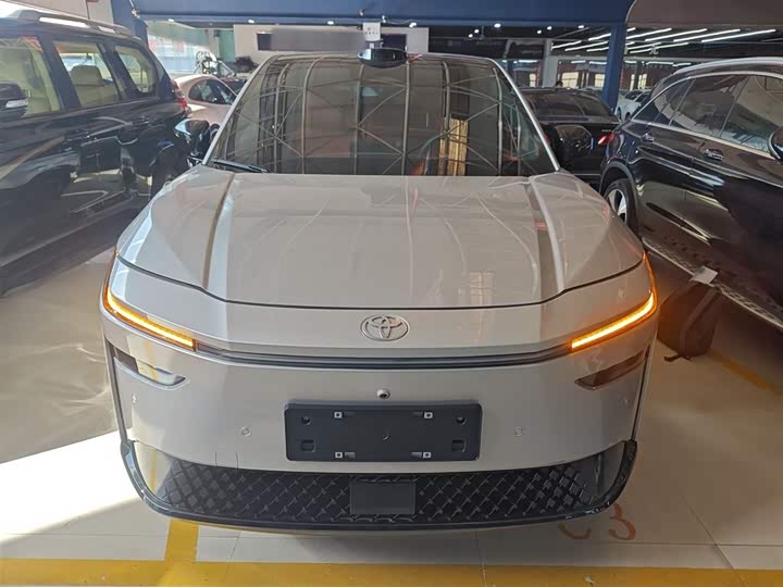 Фото 3 - Toyota bZ3X