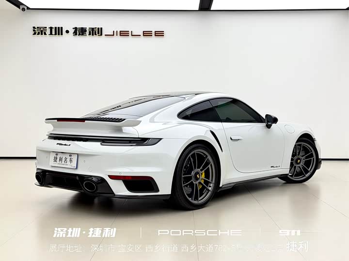 Фото 8 - Porsche 911