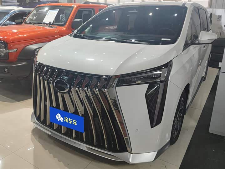 Фото 1 - GAC Trumpchi M8