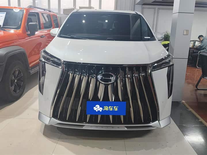 Фото 2 - GAC Trumpchi M8