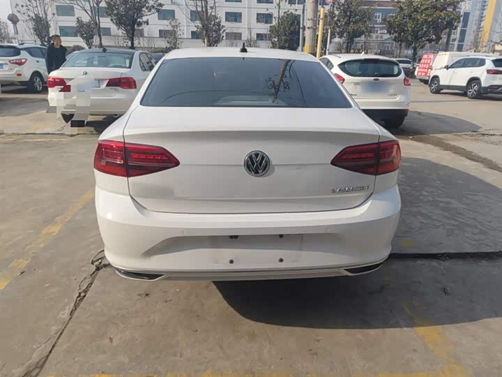 Фото 6 - Volkswagen Lamando L