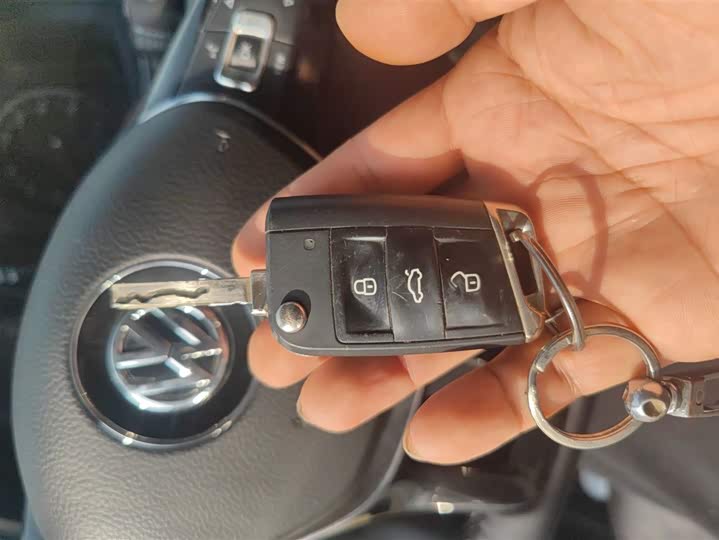 Фото 9 - Volkswagen Lamando L