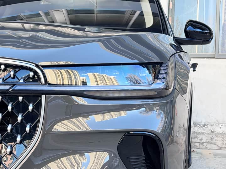 Фото 4 - Lincoln Nautilus