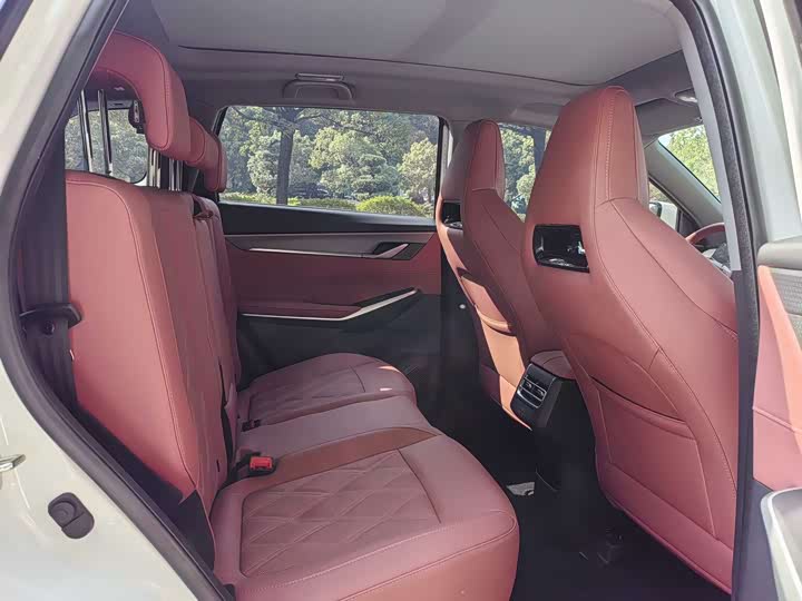 Фото 7 - Changan CS75 Plus