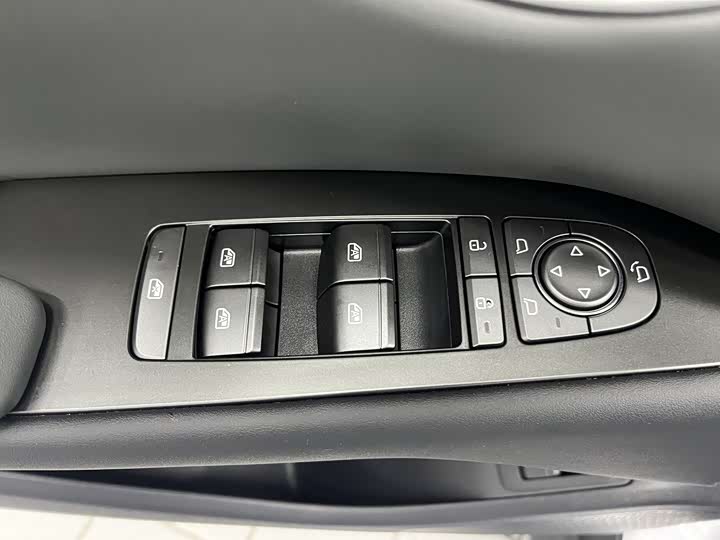 Фото 8 - BYD Qin L