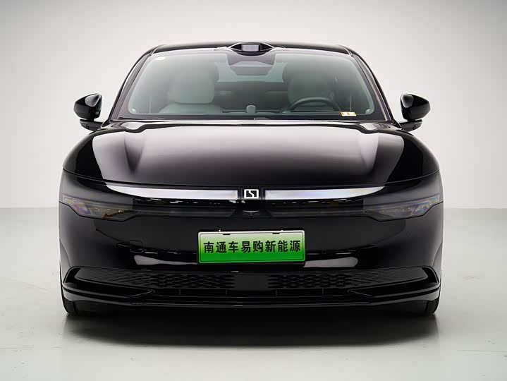 Фото 2 - Zeekr 007