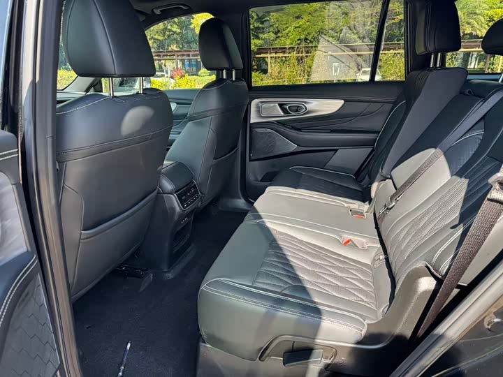 Фото 8 - GAC Trumpchi GS8