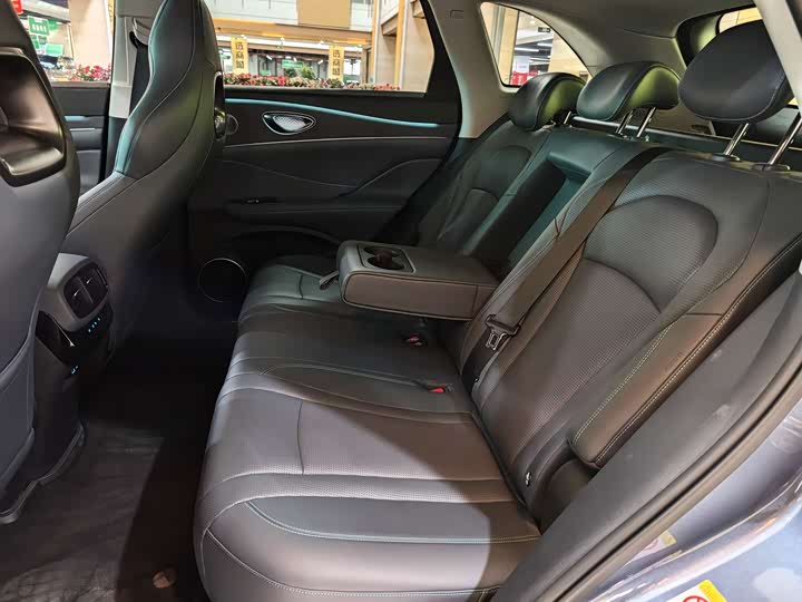 Фото 8 - BYD Sea Lion 07 DM-i Hybrid