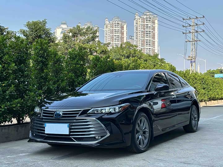 Фото 1 - Toyota Avalon