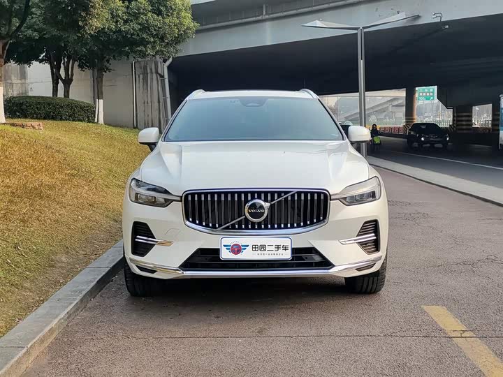 Фото 2 - Volvo XC60