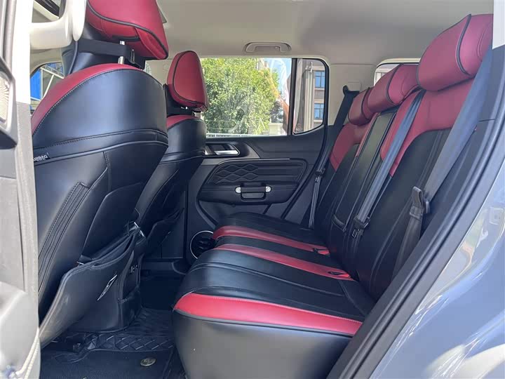 Фото 6 - Tank 300