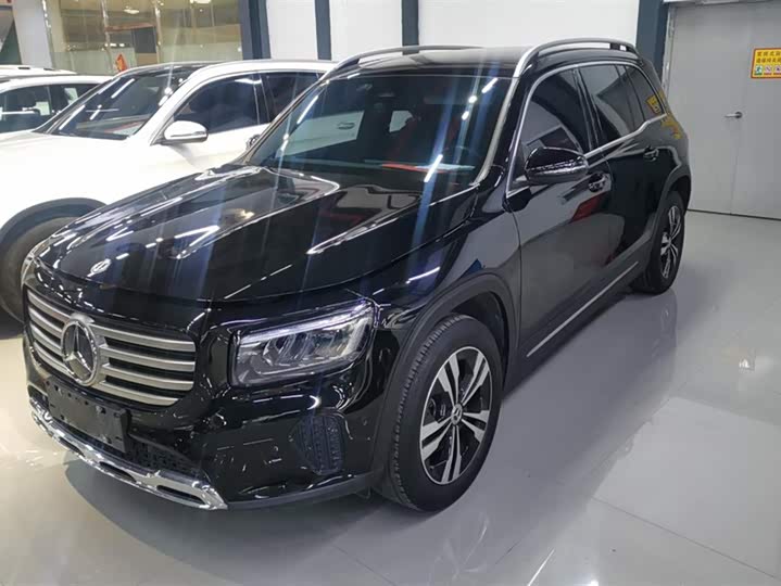 Фото 1 - Mercedes-Benz GLB-Class