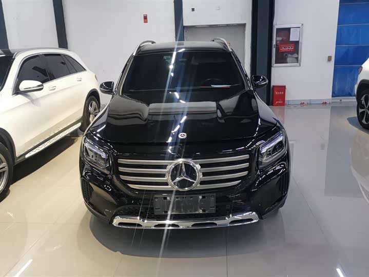 Фото 2 - Mercedes-Benz GLB-Class