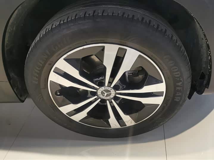 Фото 6 - Mercedes-Benz GLB-Class