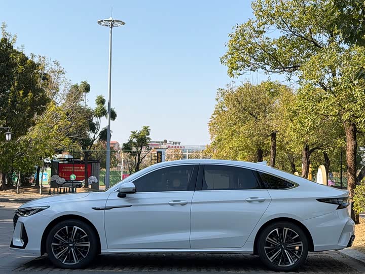 Фото 4 - Chery Arrizo 8