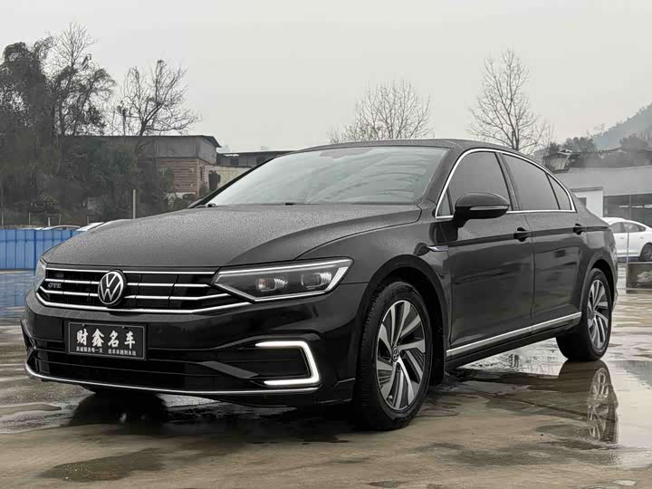 Фото 1 - Volkswagen Magotan GTE Hybrid