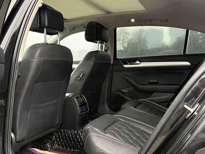 Фото 6 - Volkswagen Magotan GTE Hybrid