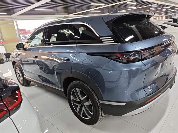 Фото 5 - BYD Sea Lion 07 DM-i Hybrid