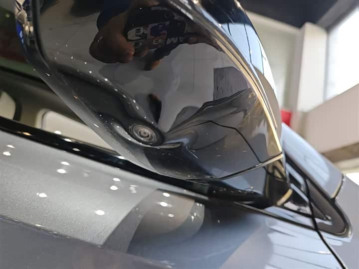 Фото 3 - Roewe RX5