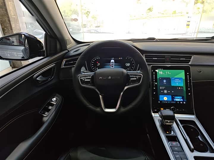 Фото 5 - Roewe RX5